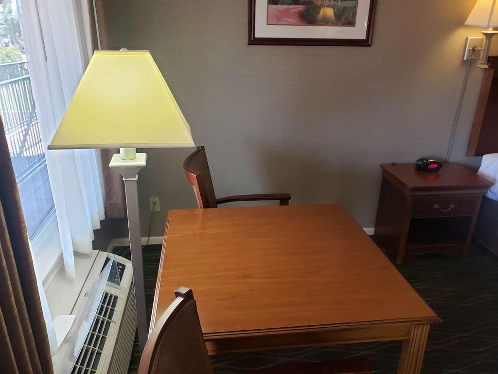 Best Western La Posada Motel Fillmore Room photo